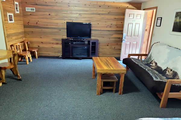 Willamette Pass Inn Interior Crescent Lake, OR